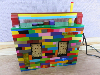 OpenWrtRadio - OpenWrt on TP-LINK TL-WR902AC with some Lego bricks to make a cute internet radio!